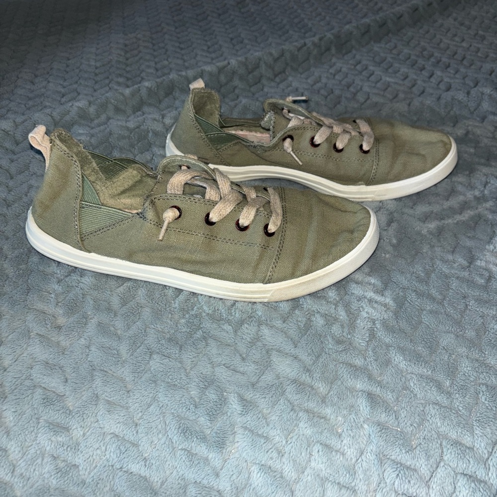 Roxy Olive Green slip on shoes